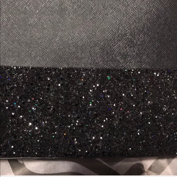 Kate Spade Large Tote - Picture 4 of 4